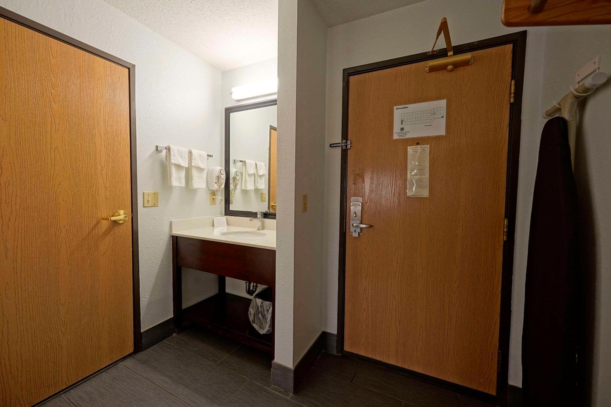 Quality Inn & Suites Harrington - Milford Luaran gambar